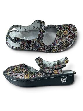 Alegria Women's Jemma Mary Jane Metallic Slingback Clogs